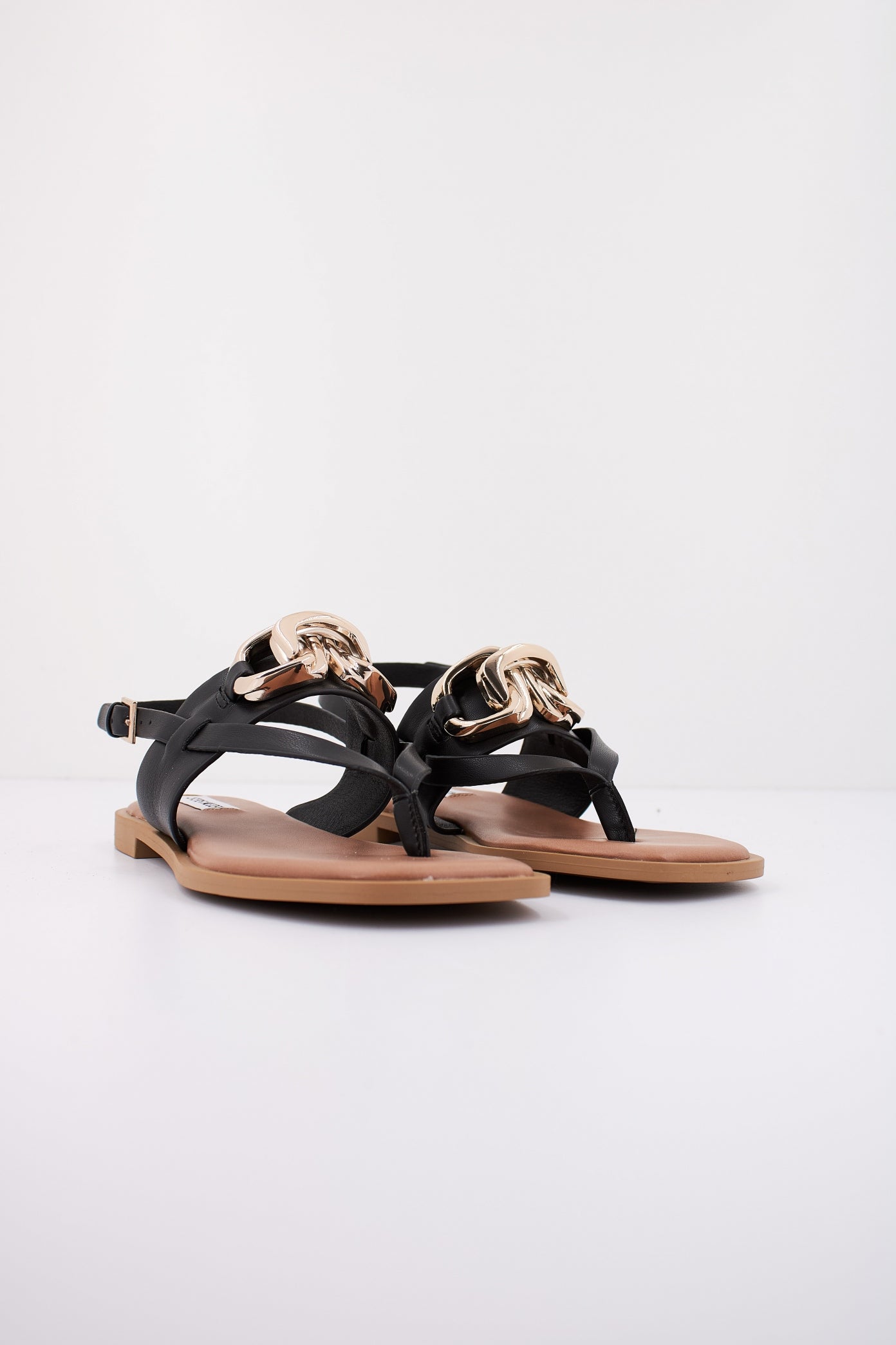 STEVE MADDEN GENIE en color NEGRO (2)