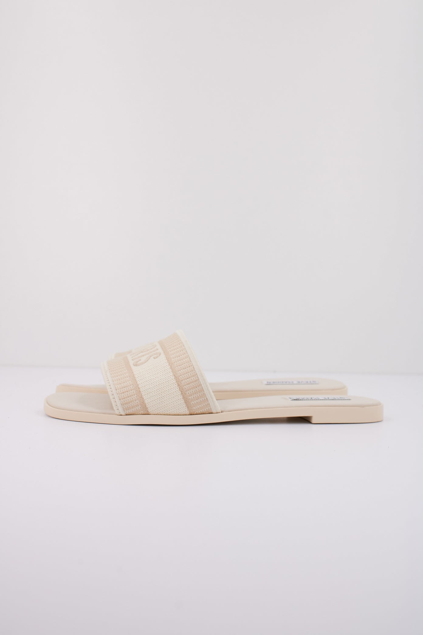 STEVE MADDEN KNOX en color BEIS (1)