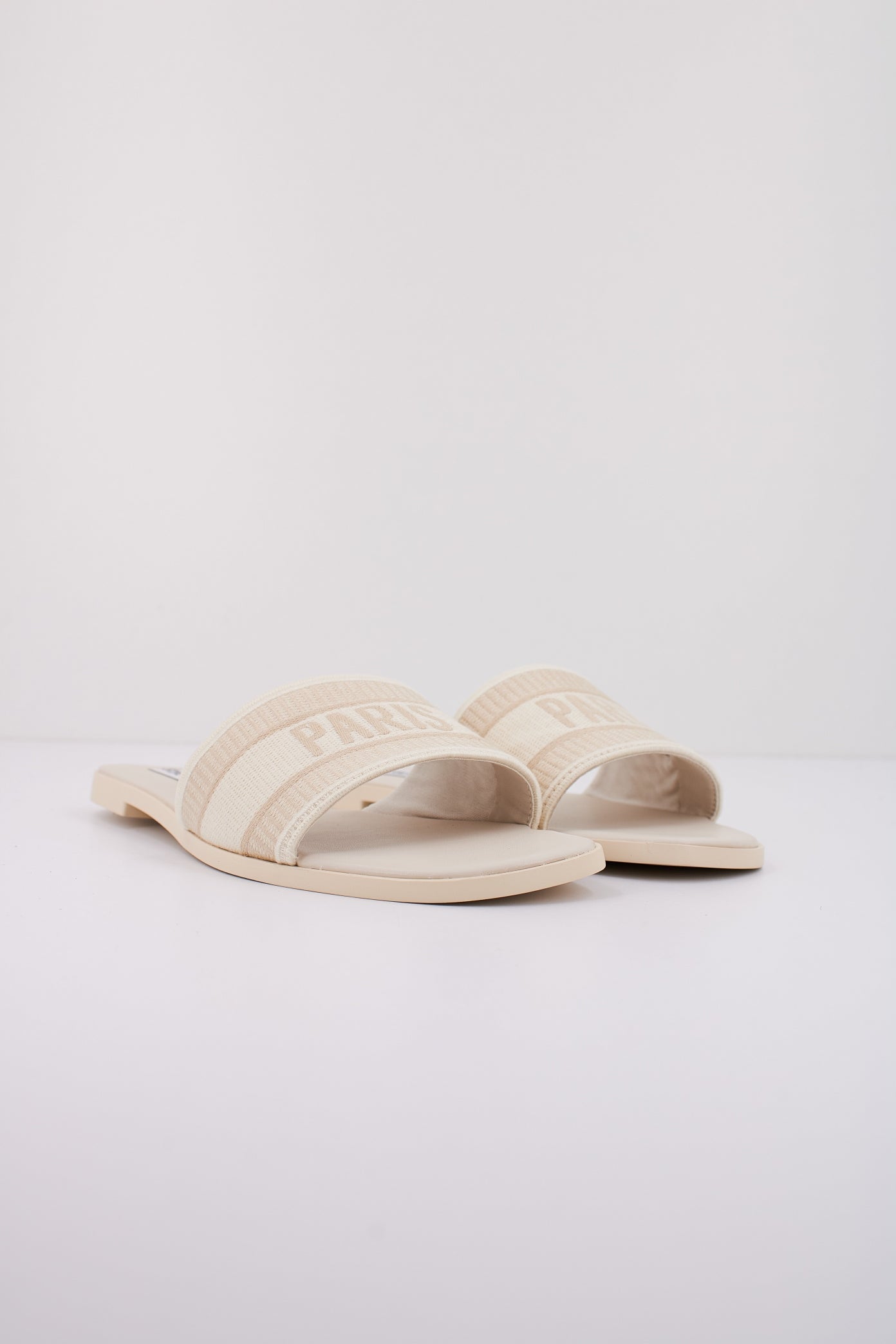 STEVE MADDEN KNOX en color BEIS (2)
