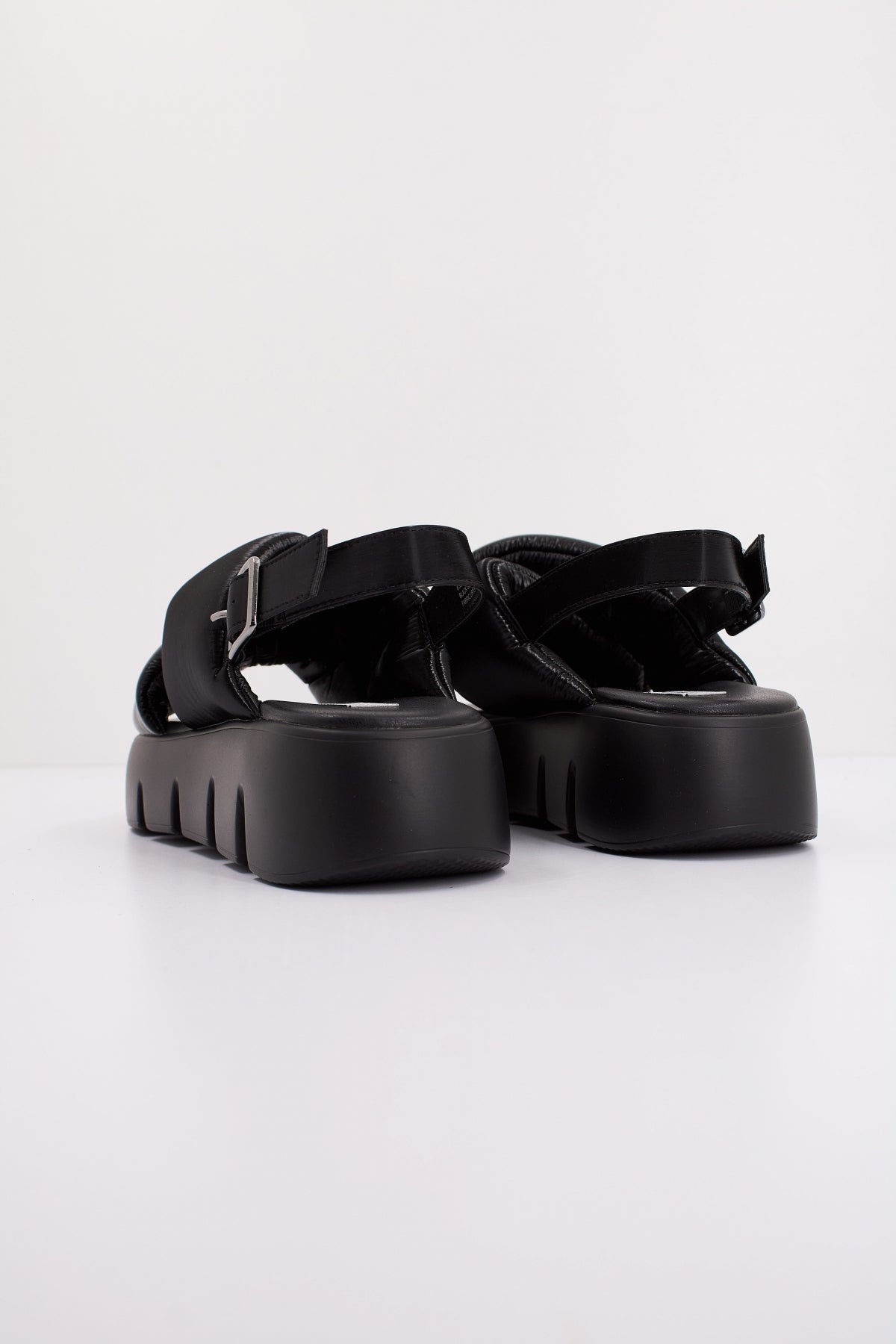 STEVE MADDEN BACKTRACK en color NEGRO (4)
