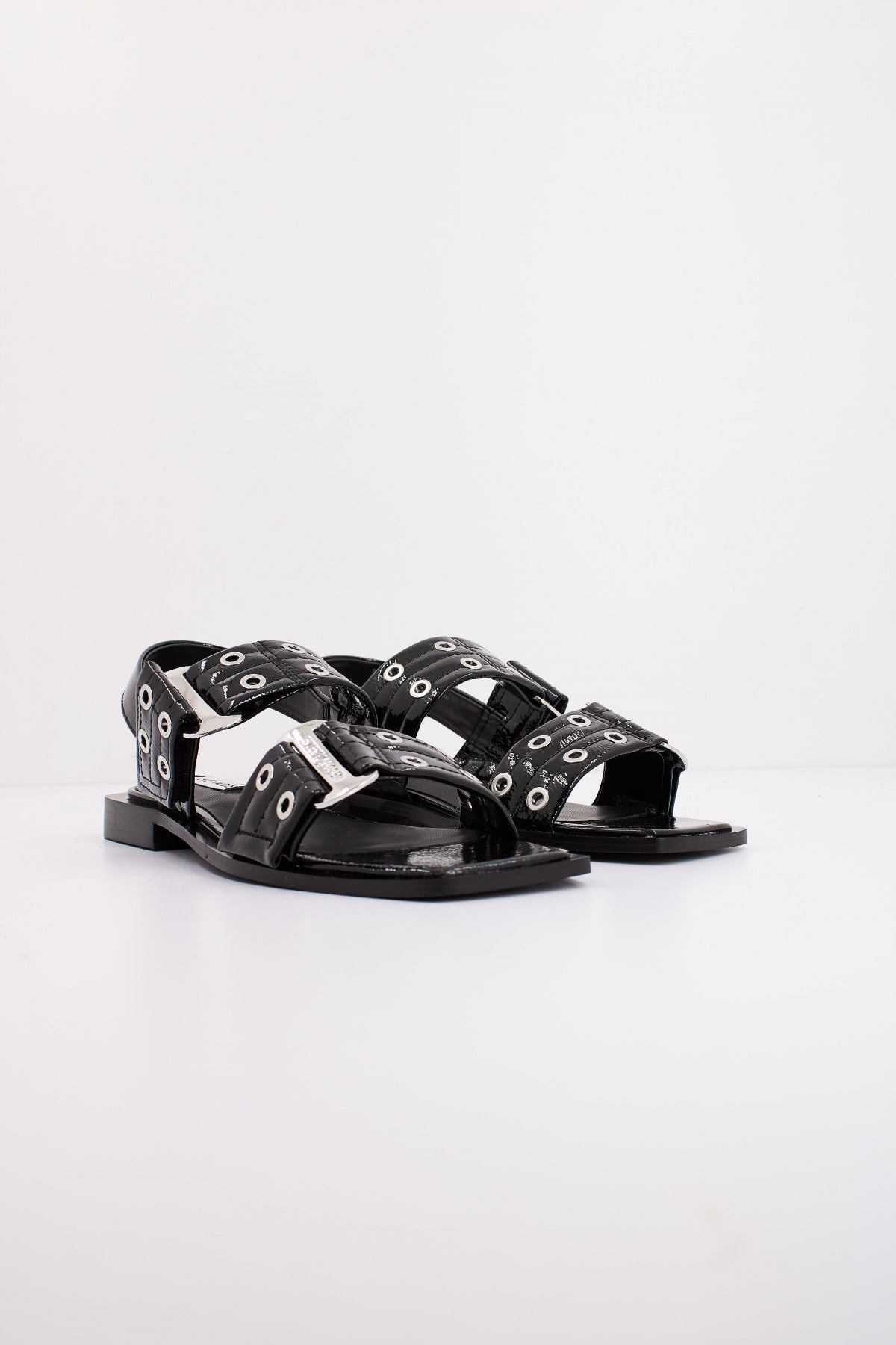STEVE MADDEN SARIA LE en color NEGRO (2)