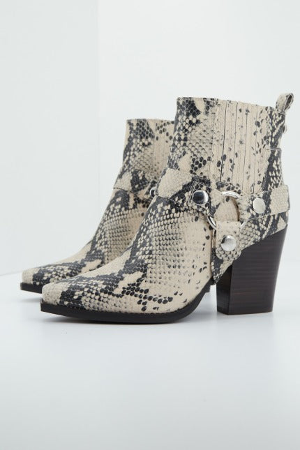 STEVE MADDEN UNO en color ANIMAL PRINT (1)
