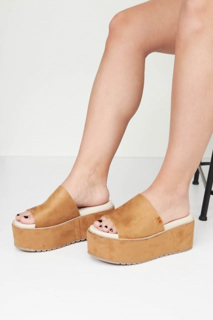 COOLWAY CELIA en color MARRON (5)