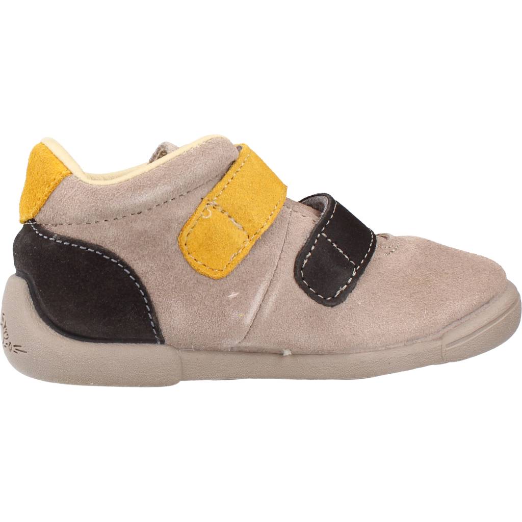 VULLADI en color MARRON CLARO (4)