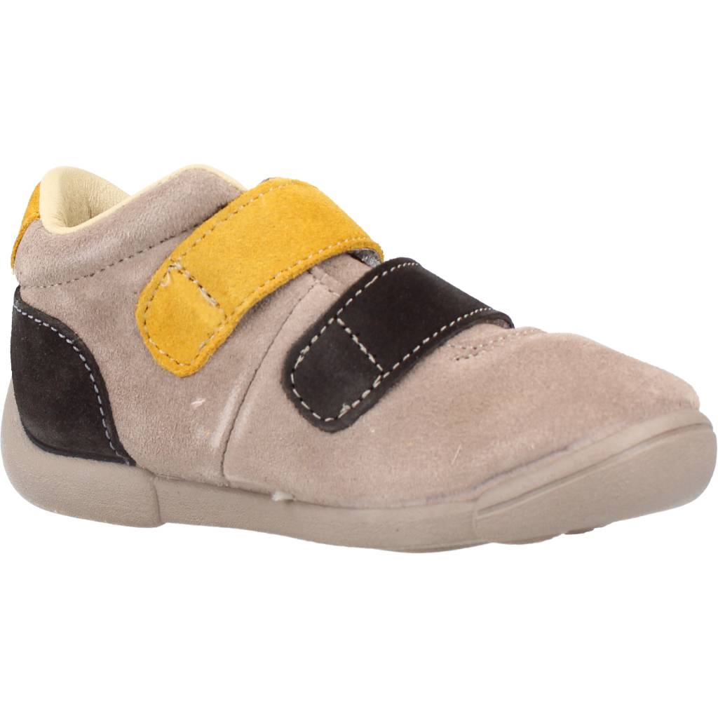 VULLADI en color MARRON CLARO (5)