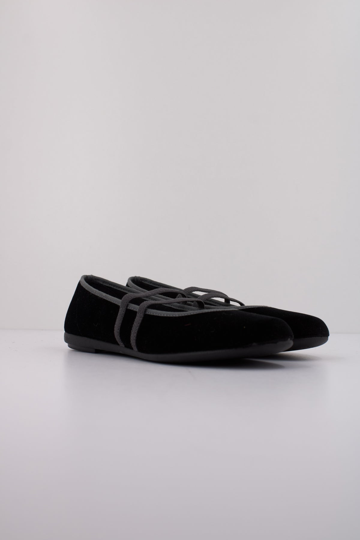 VULLADI en color NEGRO (2)