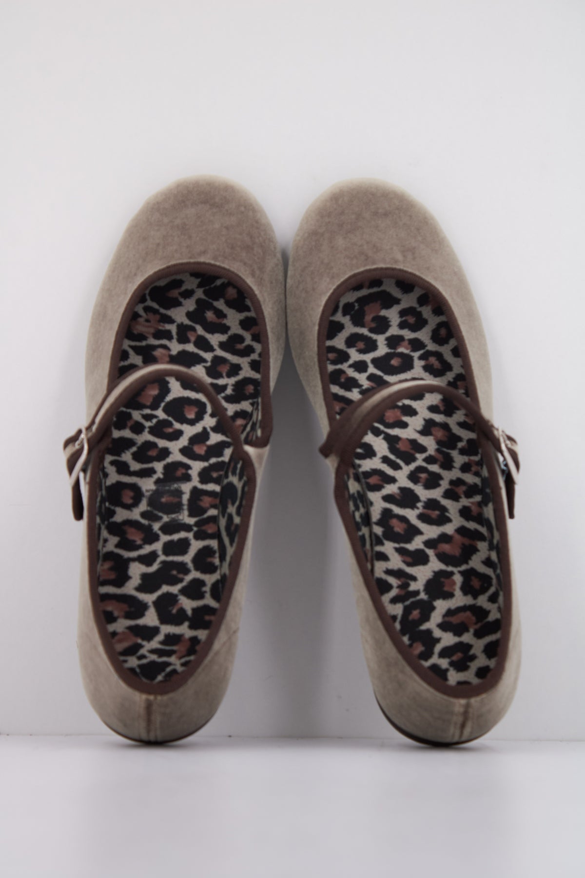 VULLADI en color BEIS (3)