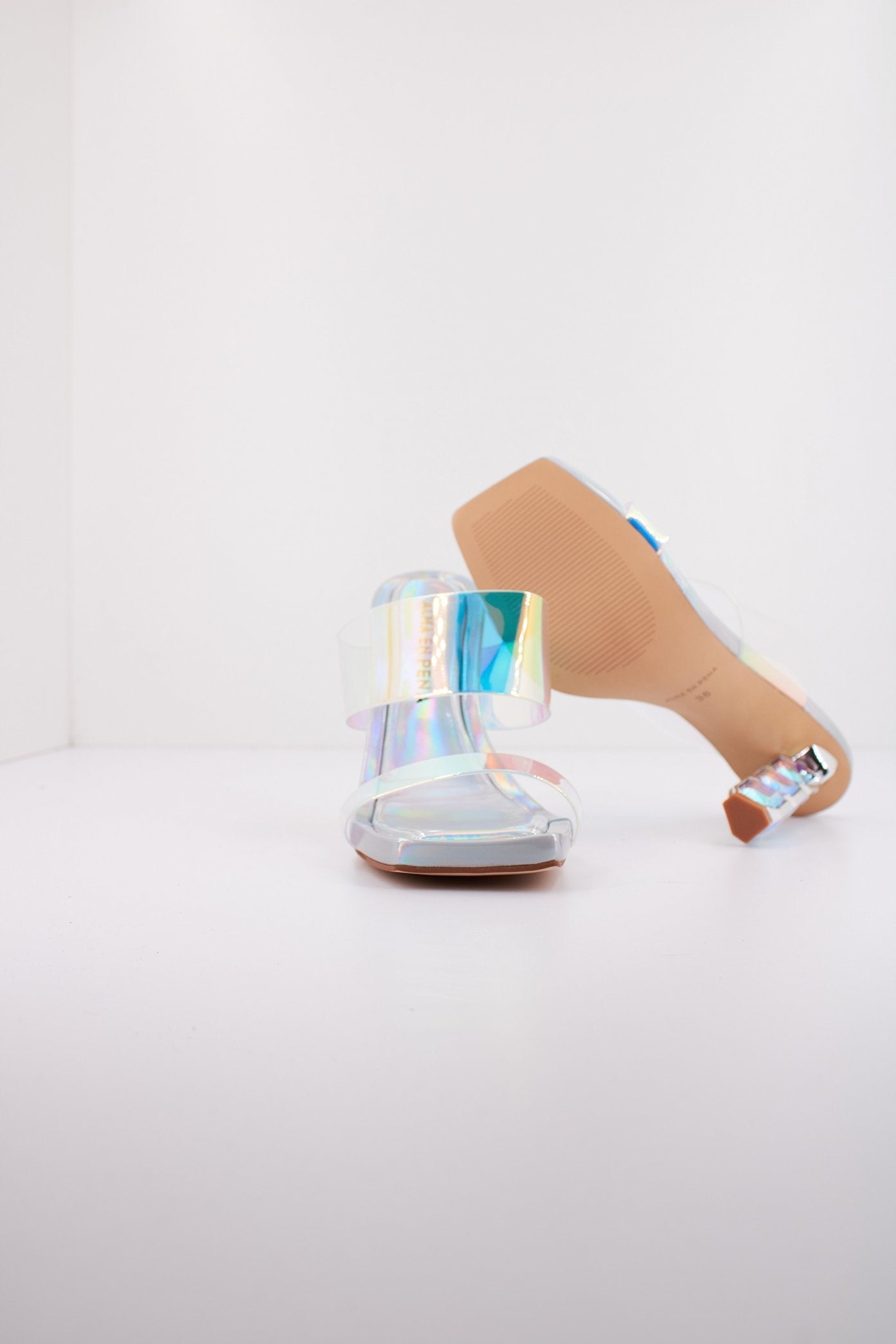 ALMA EN PENA V en color PLATA (4)