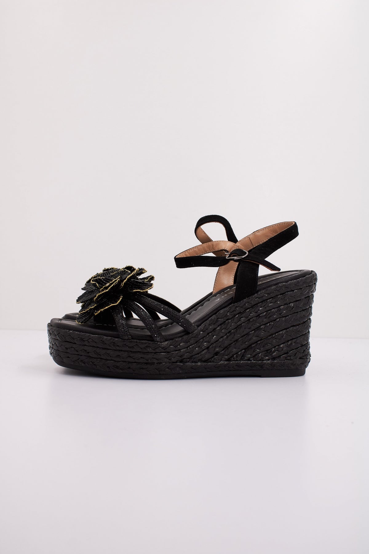 ALMA EN PENA V en color NEGRO (1)