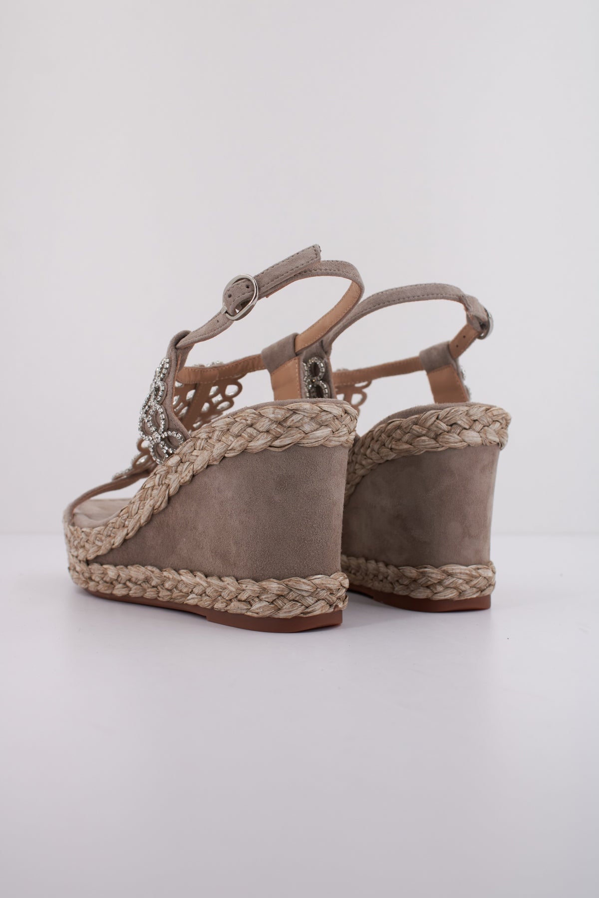 ALMA EN PENA V en color MARRON (4)