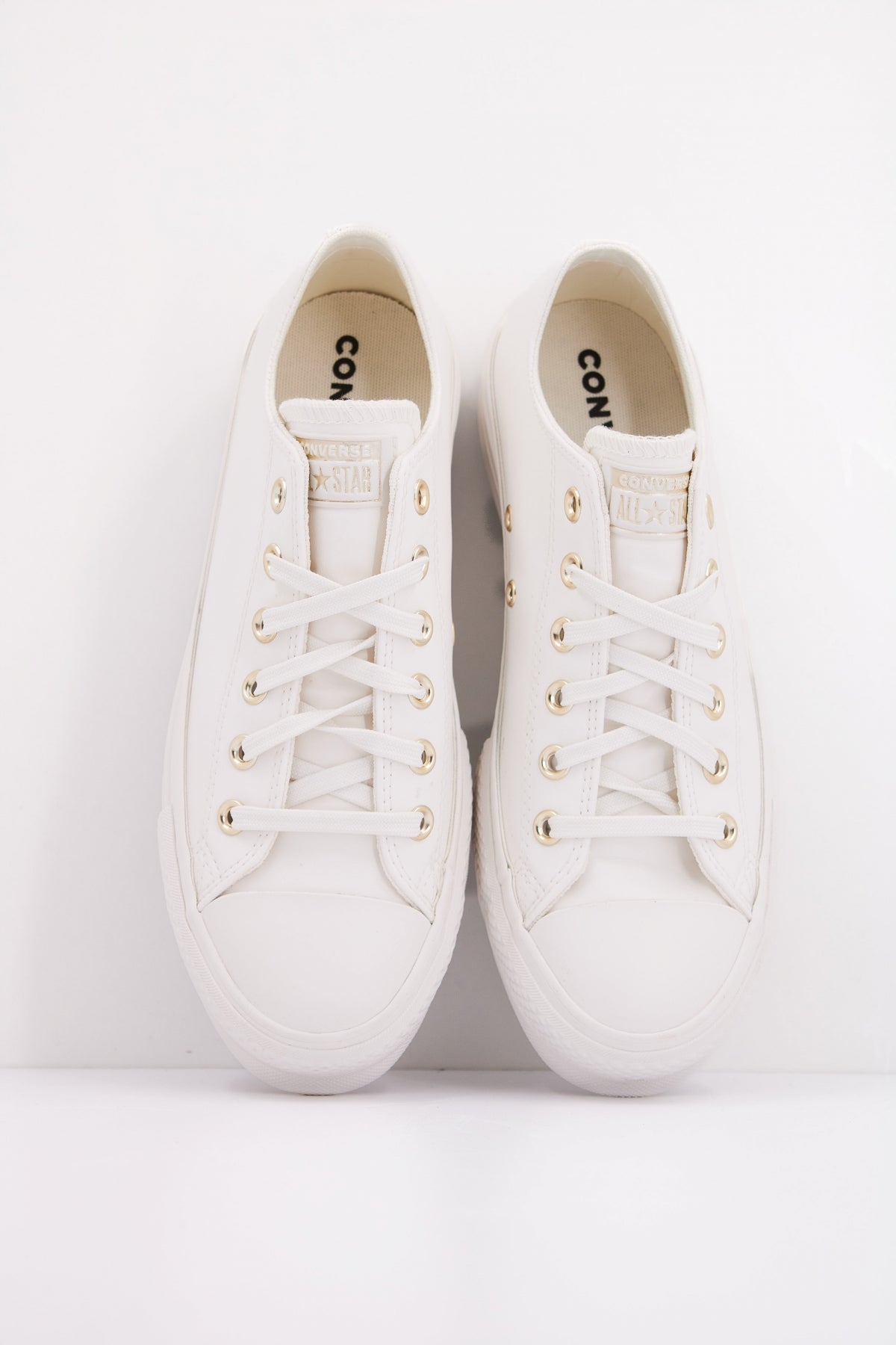 CONVERSE CHUCK TAYLOR ALL STAR LIFT en color BLANCO (3)
