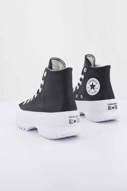 CONVERSE CHUCK TAYLOR ALL STAR LUGGED . LEATHER en color NEGRO (3)