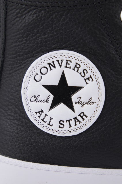 CONVERSE CHUCK TAYLOR ALL STAR LUGGED . LEATHER en color NEGRO (4)