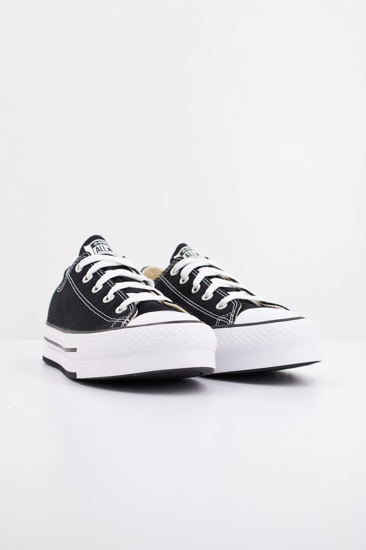 CONVERSE EVA LIFT OX en color NEGRO (2)