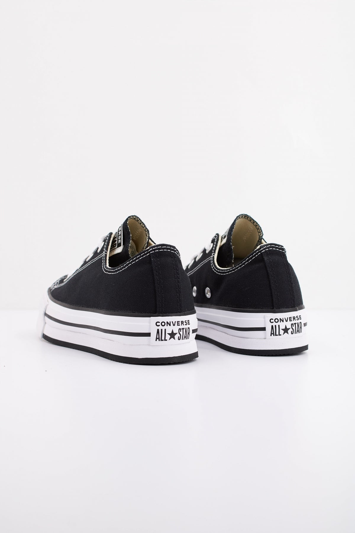 CONVERSE EVA LIFT OX en color NEGRO (4)