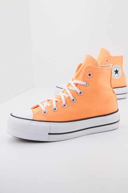CONVERSE CHUCK TAYLOR ALL STAR HI LIFT en color NARANJA (2)