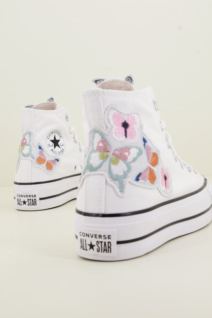 CONVERSE CHUCK TAYLOR ALL STAR LIFT CANVAS LTD en color BLANCO (3)