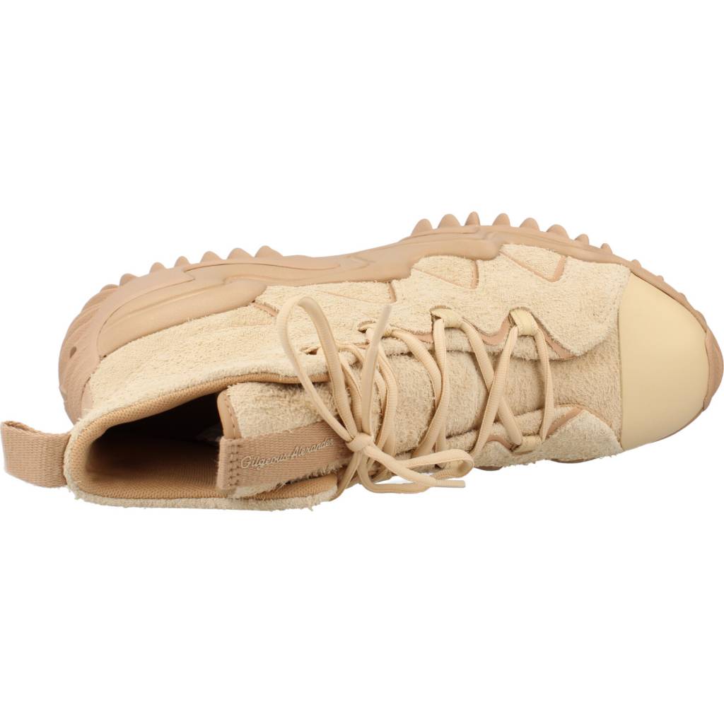 CONVERSE RUN STAR MOTION CX HI en color MARRON CLARO (7)