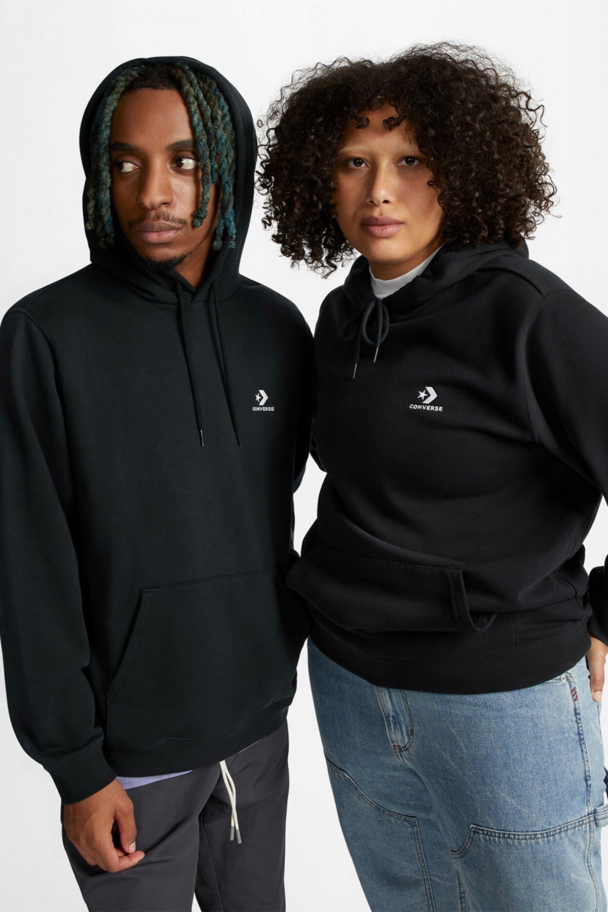 CONVERSE STAR CHEVRON HOODIE FT en color NEGRO (2)