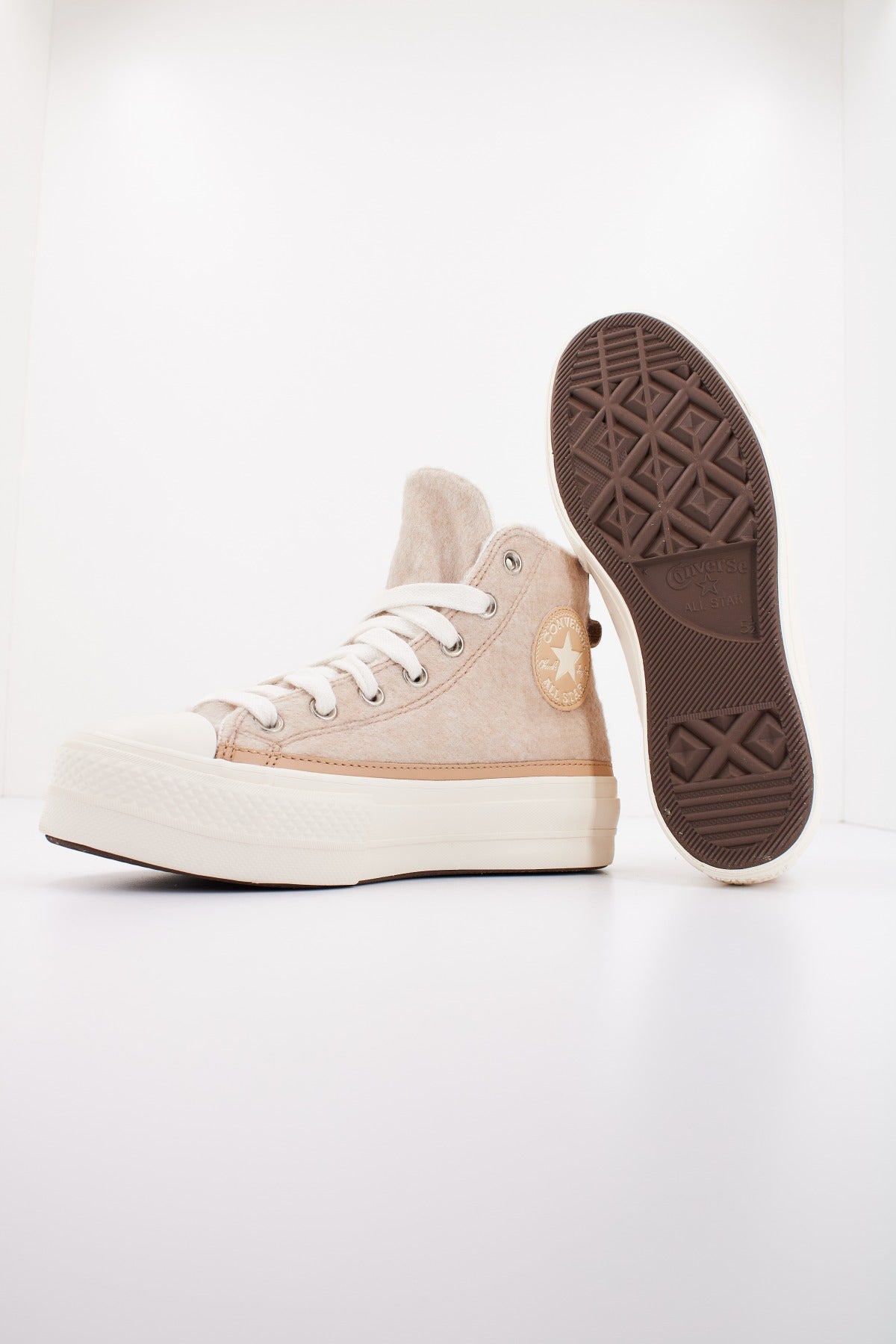 CONVERSE CHUCK TAYLOR ALL STAR LIFT PLATFORM FAUX MOHAIR en color BEIS (4)