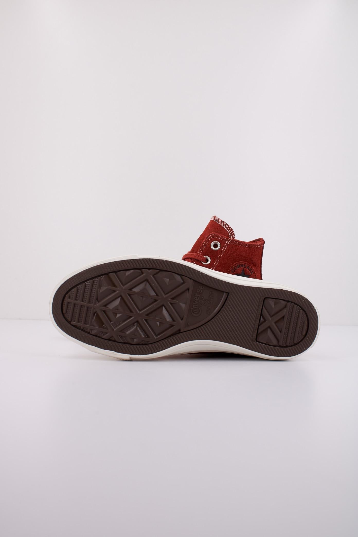 CONVERSE CHUCK TAYLOR ALL STAR en color ROJO (4)