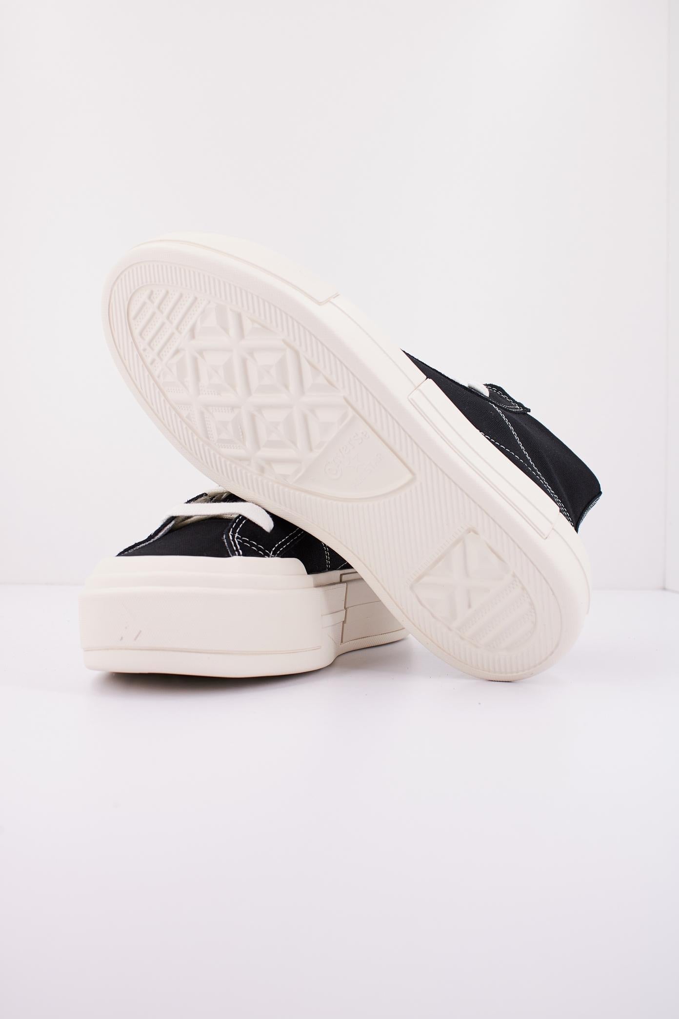 CONVERSE CHUCK TAYLOR ALL STAR CRUISE HI en color NEGRO (4)