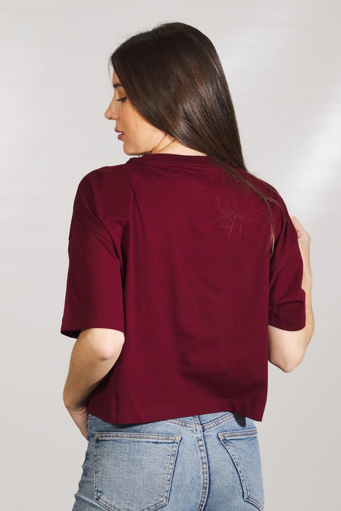 CONVERSE BOXY TEE en color BURDEOS (3)