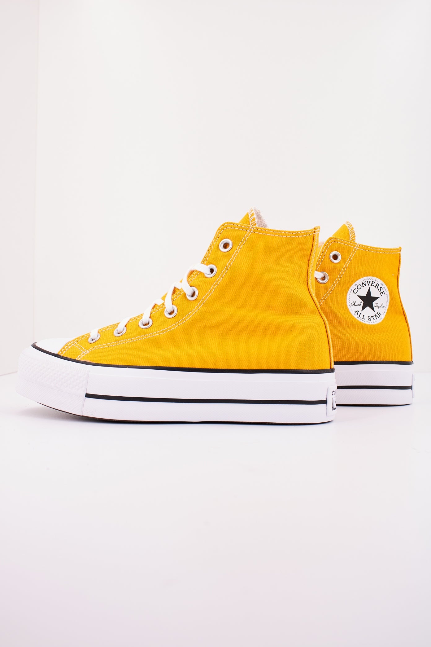CONVERSE CHUCK TAYLOR ALL STAR LIFT HI en color AMARILLO (1)