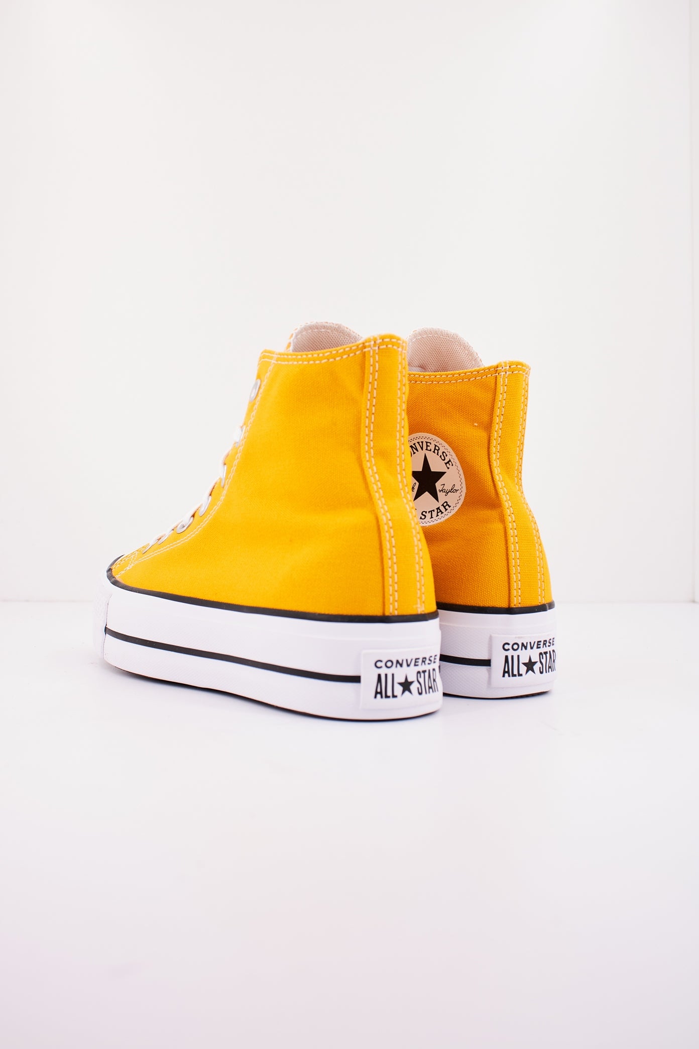 CONVERSE CHUCK TAYLOR ALL STAR LIFT HI en color AMARILLO (3)