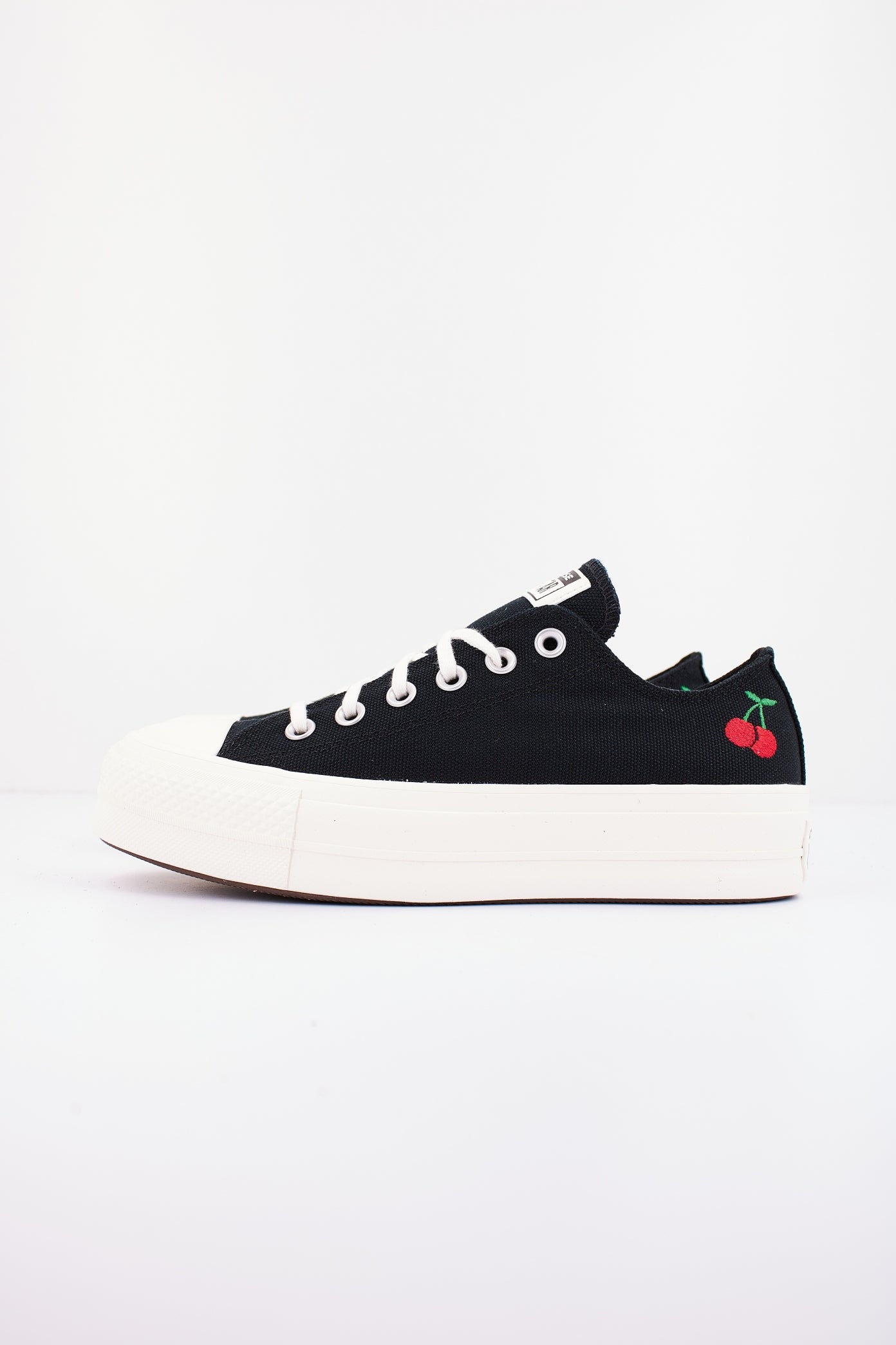 CONVERSE CHUCK TAYLOR ALL STAR LIFT PLATFORM CHERRIES en color NEGRO (1)