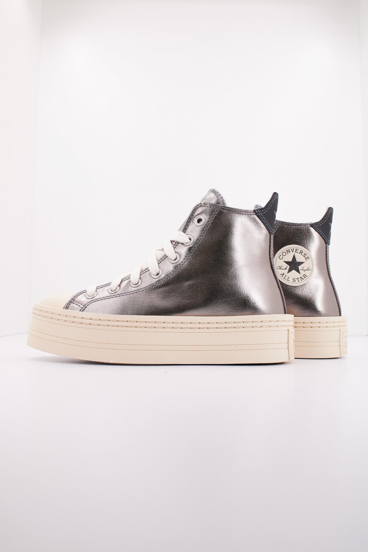 CONVERSE CHUCK TAYLOR ALL STAR MODERN LIFT PLATFORM METALLIC en color PLATA (1)
