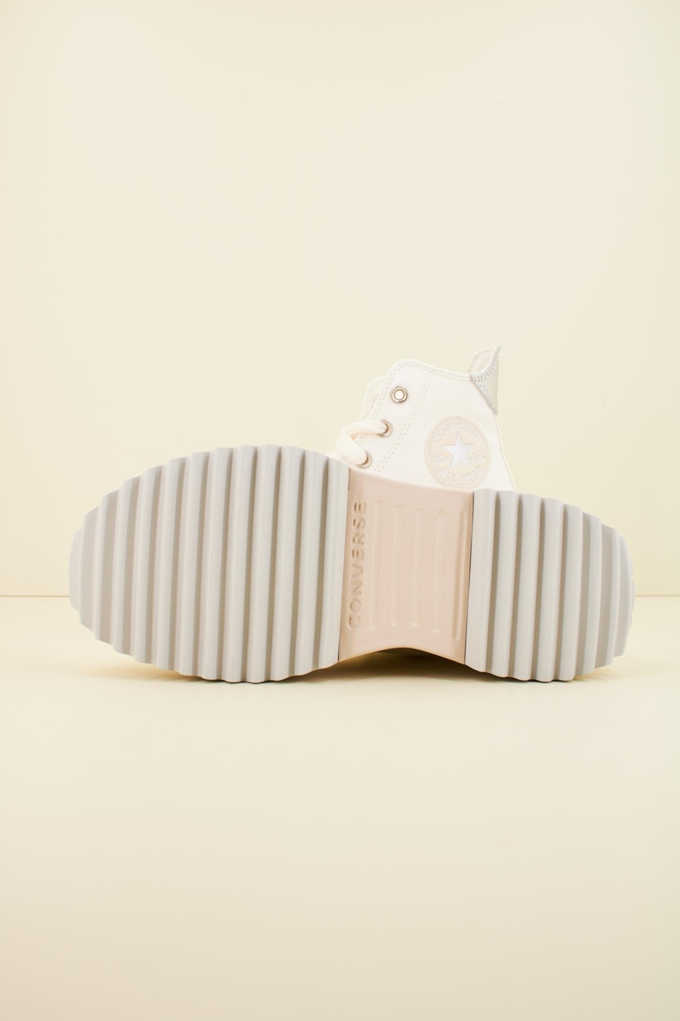 CONVERSE RUN STAR HIKE PLATFORM METALLIC en color BLANCO (4)