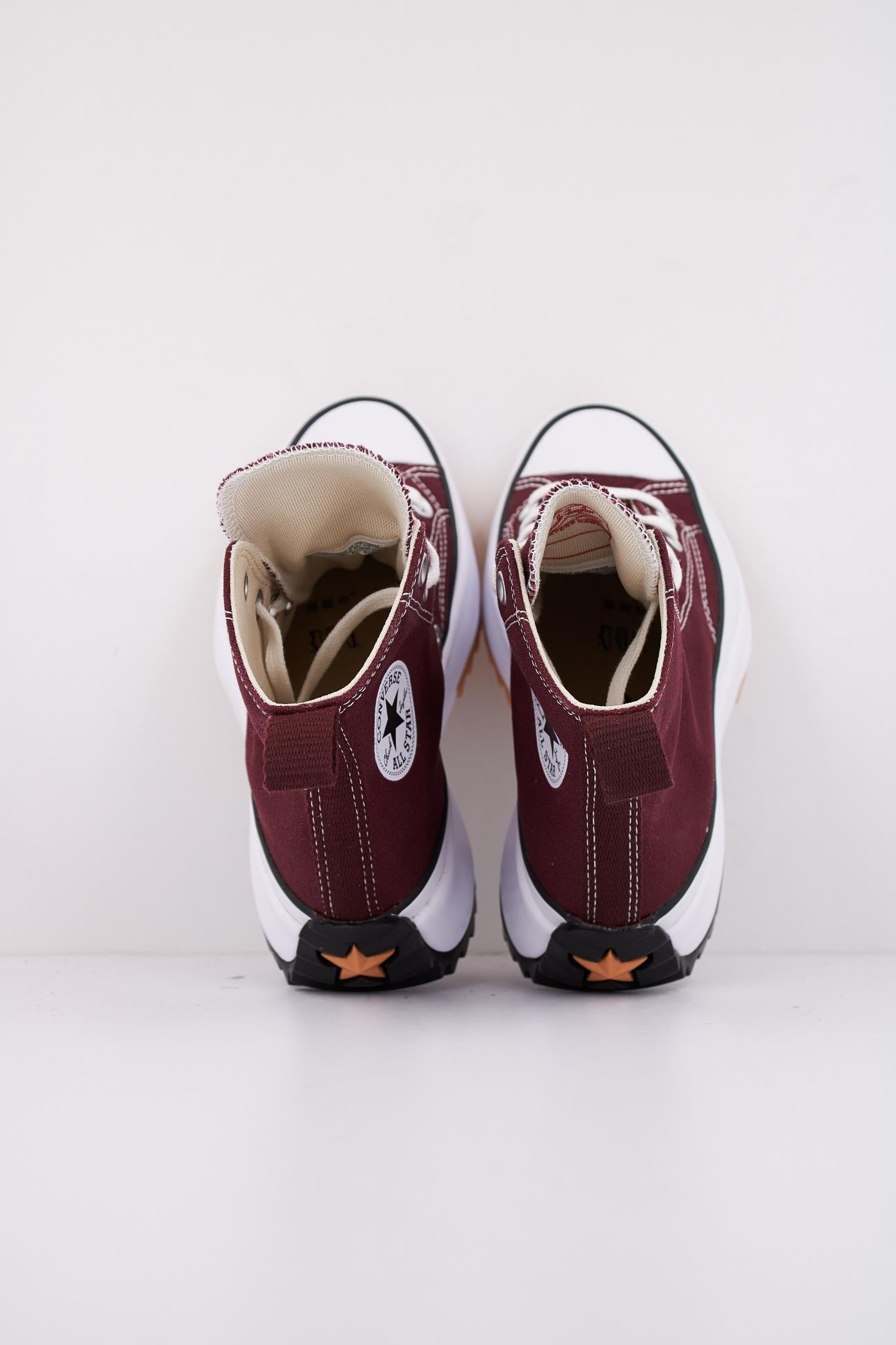 CONVERSE RUN STAR HIKE HI en color BRONCE (3)
