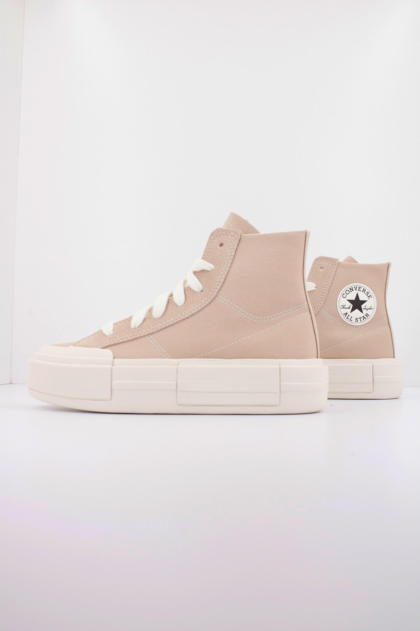 CONVERSE CHUCK TAYLOR ALL STAR CRUISE HI en color BEIS (1)