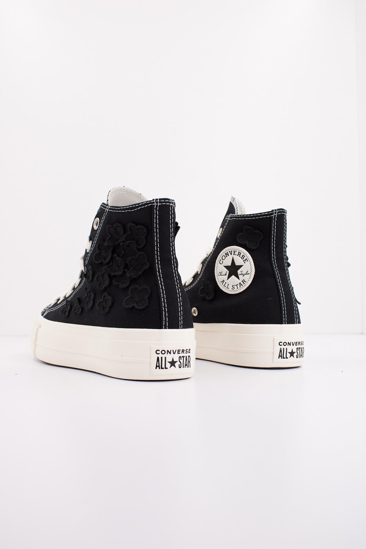 CONVERSE CHUCK TAYLOR ALL STAR LIFT D FLOWERS en color NEGRO (3)