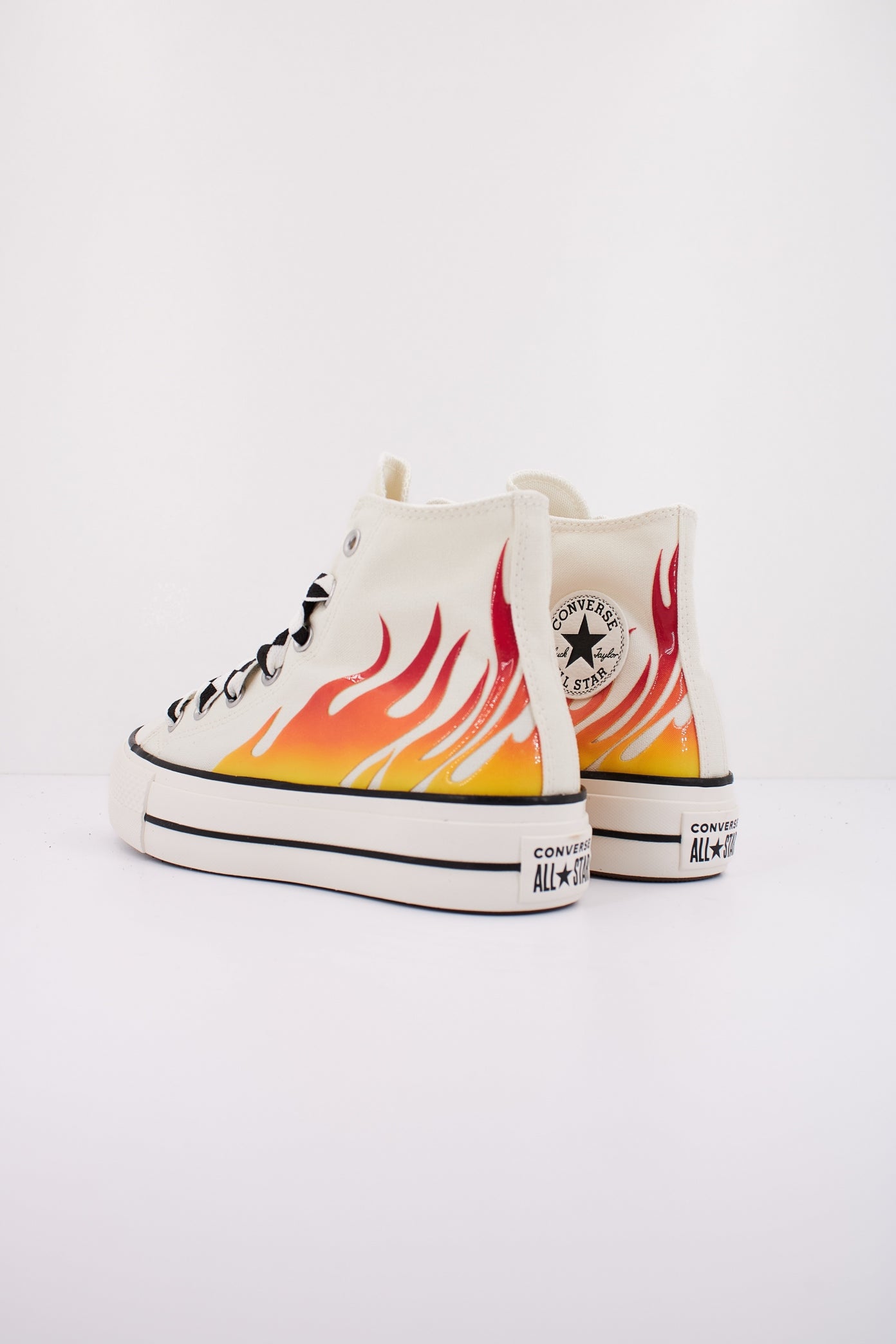 CONVERSE CHUCK TAYLOR ALL STAR LIFT PLATFORM FLAMES en color BLANCO (4)