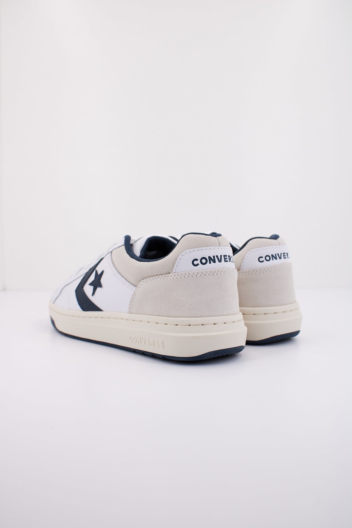 CONVERSE PRO BLAZE CLASSIC LEATHER & SUEDE en color BLANCO (4)