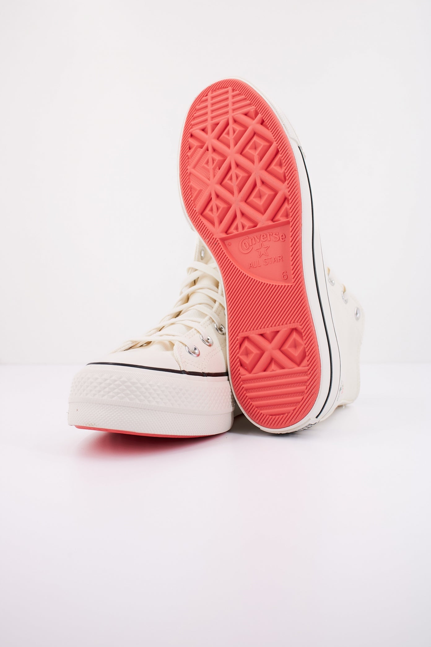 CONVERSE CHUCK TAYLOR ALL STAR LIFT PLATFORM LITTLE FLOWERS en color BLANCO (5)