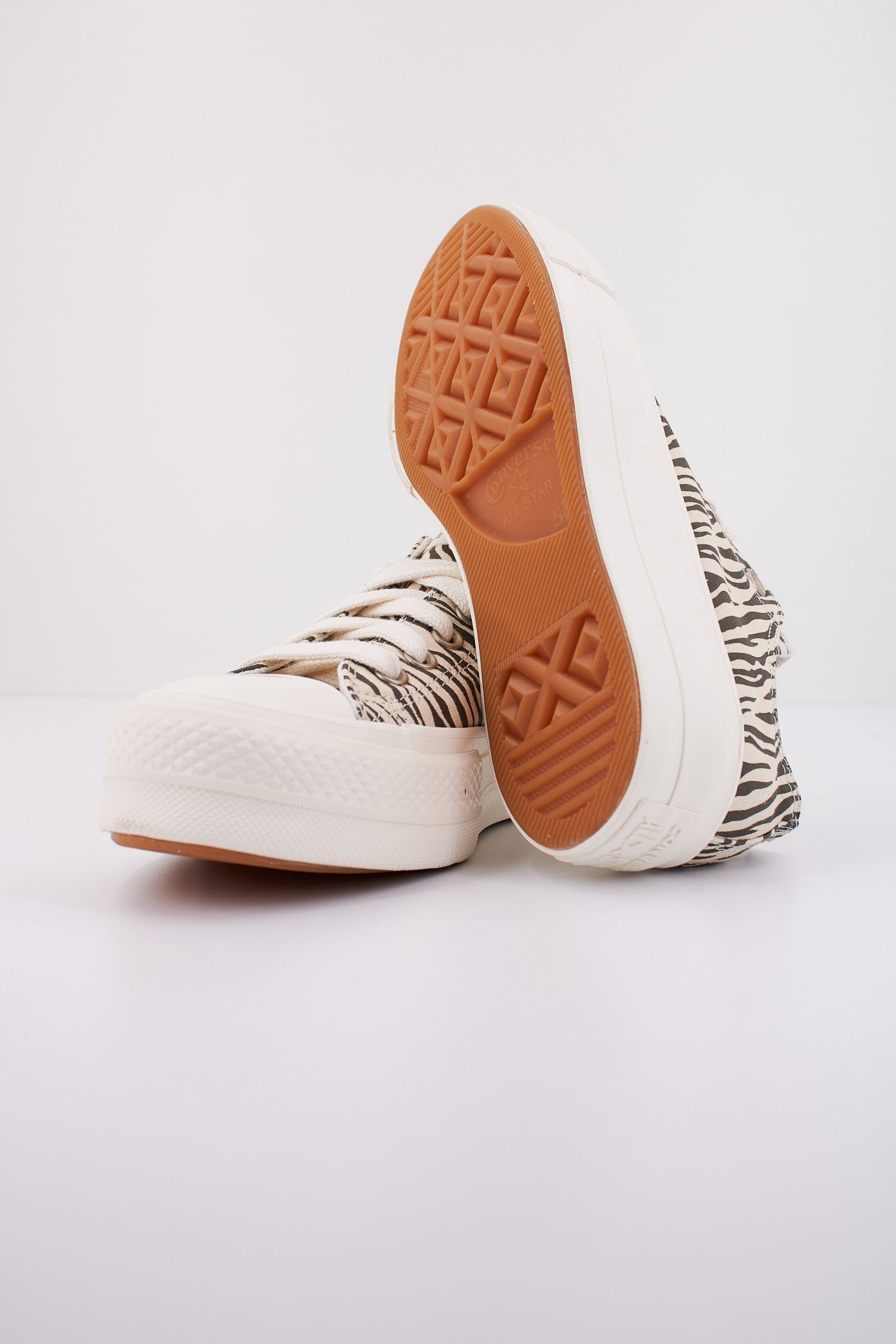 CONVERSE CHUCK TAYLOR ALL STAR LIFT OX en color ANIMAL PRINT (5)
