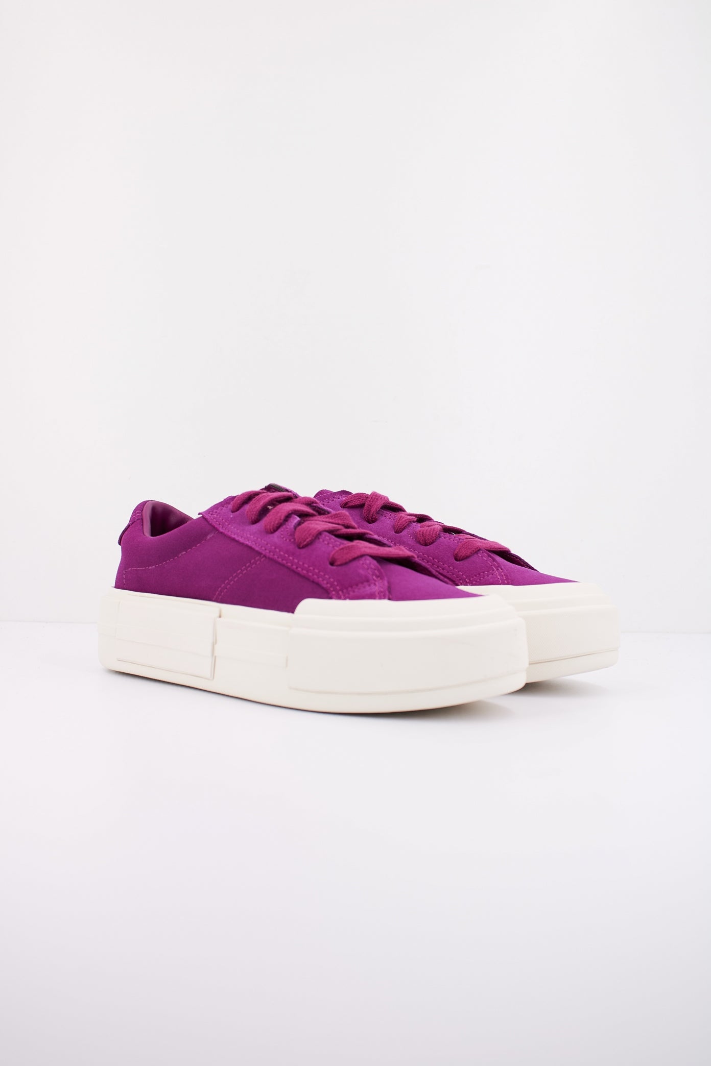 CONVERSE CHUCK TAYLOR ALL STAR CRUISE OX QUANTUM en color VIOLETA (2)