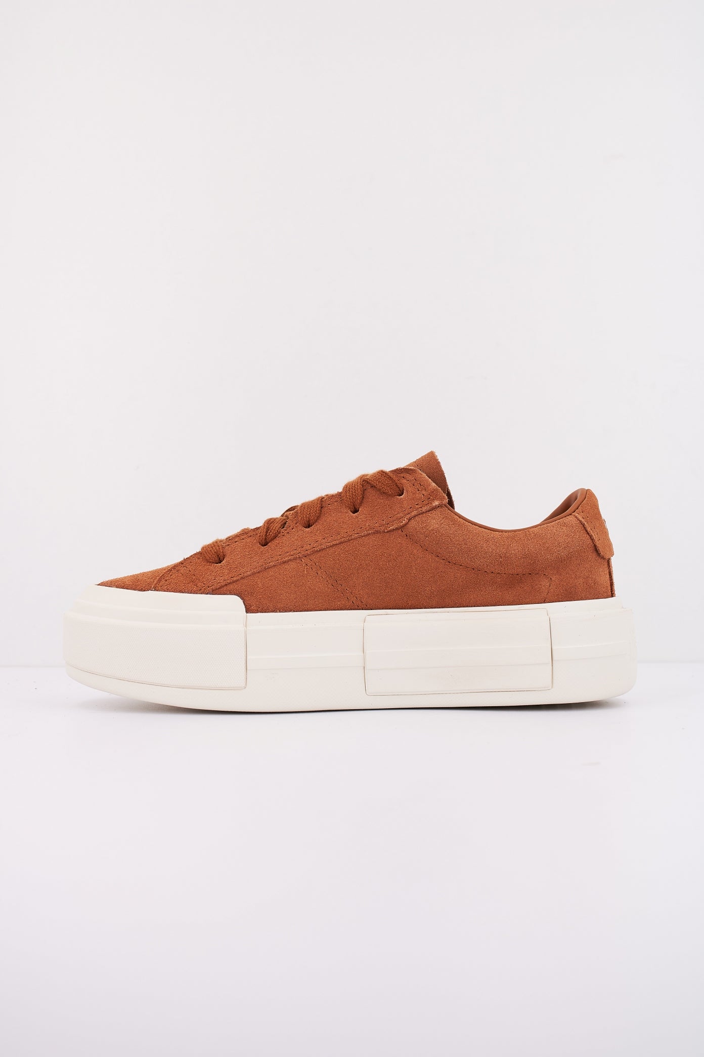 CONVERSE CRUISE SUEDE en color MARRON (1)