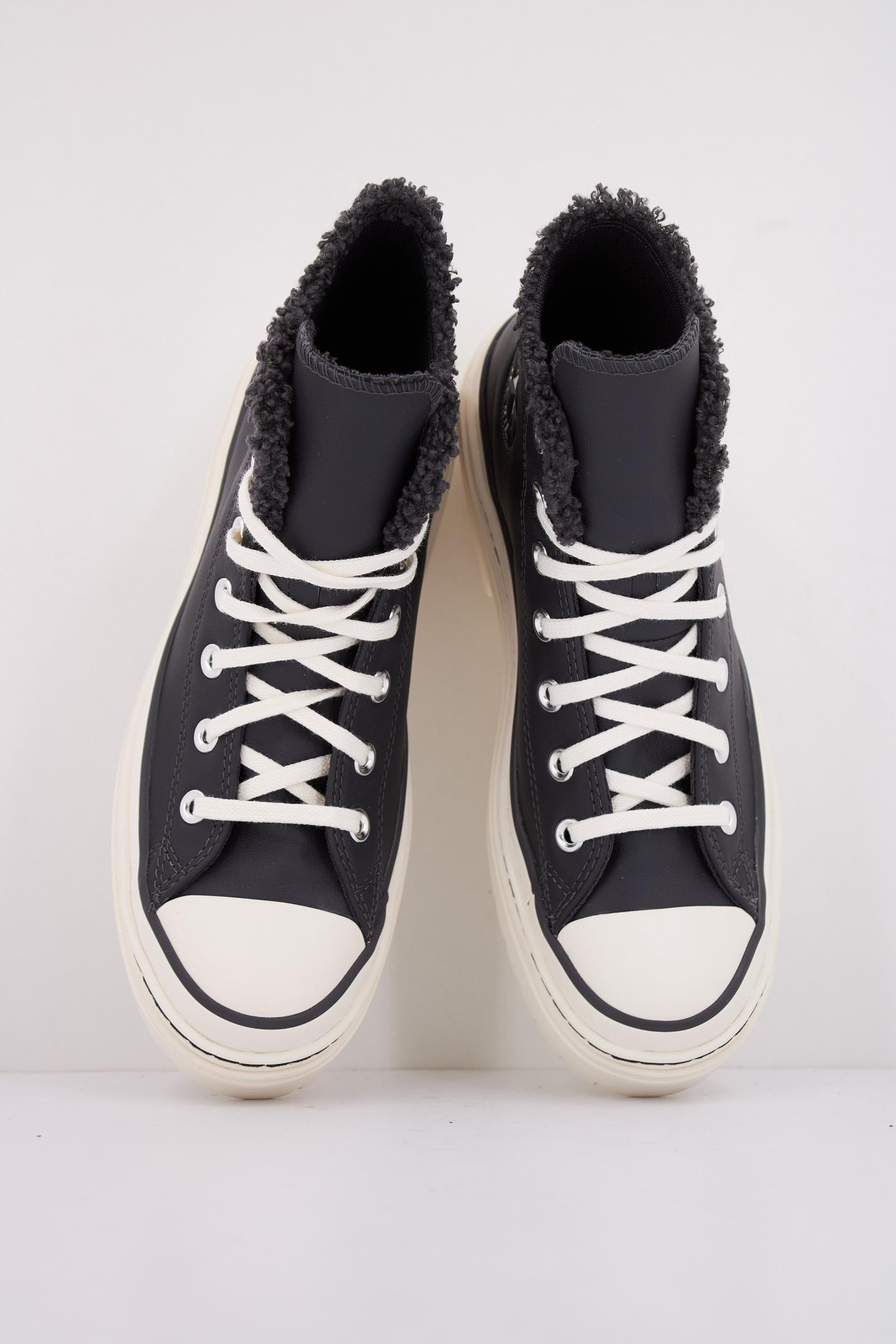 CONVERSE CTAS LUGGED HEEL HI en color AZUL (3)