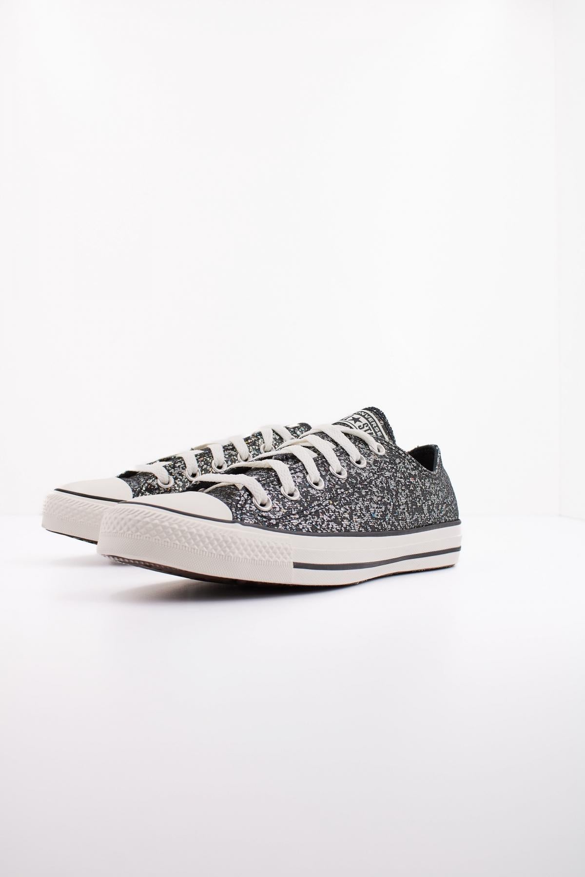 CONVERSE CHUCK TAYLOR ALL STAR OX en color NEGRO (2)