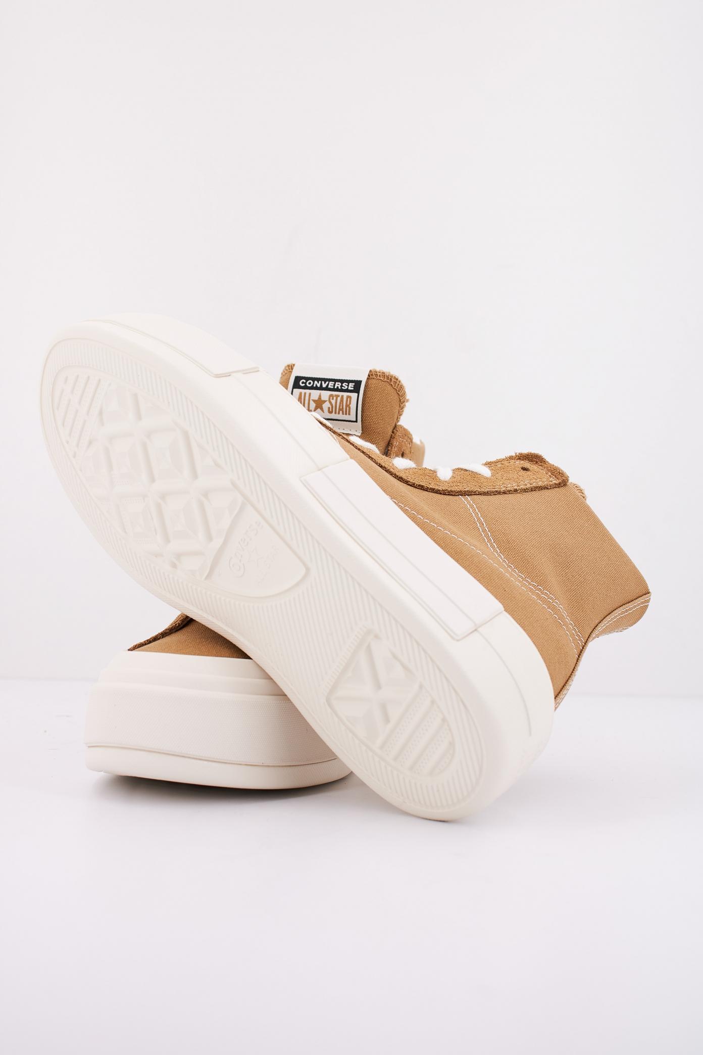 CONVERSE CONVERSE CRUISE SUEDE en color MARRON CLARO (5)