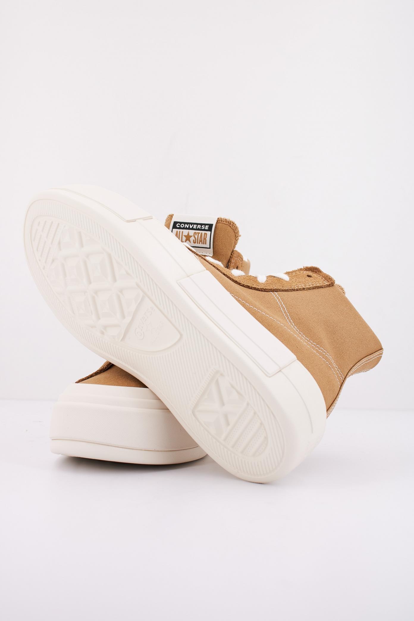 CONVERSE CONVERSE CRUISE SUEDE en color MARRON CLARO (5)