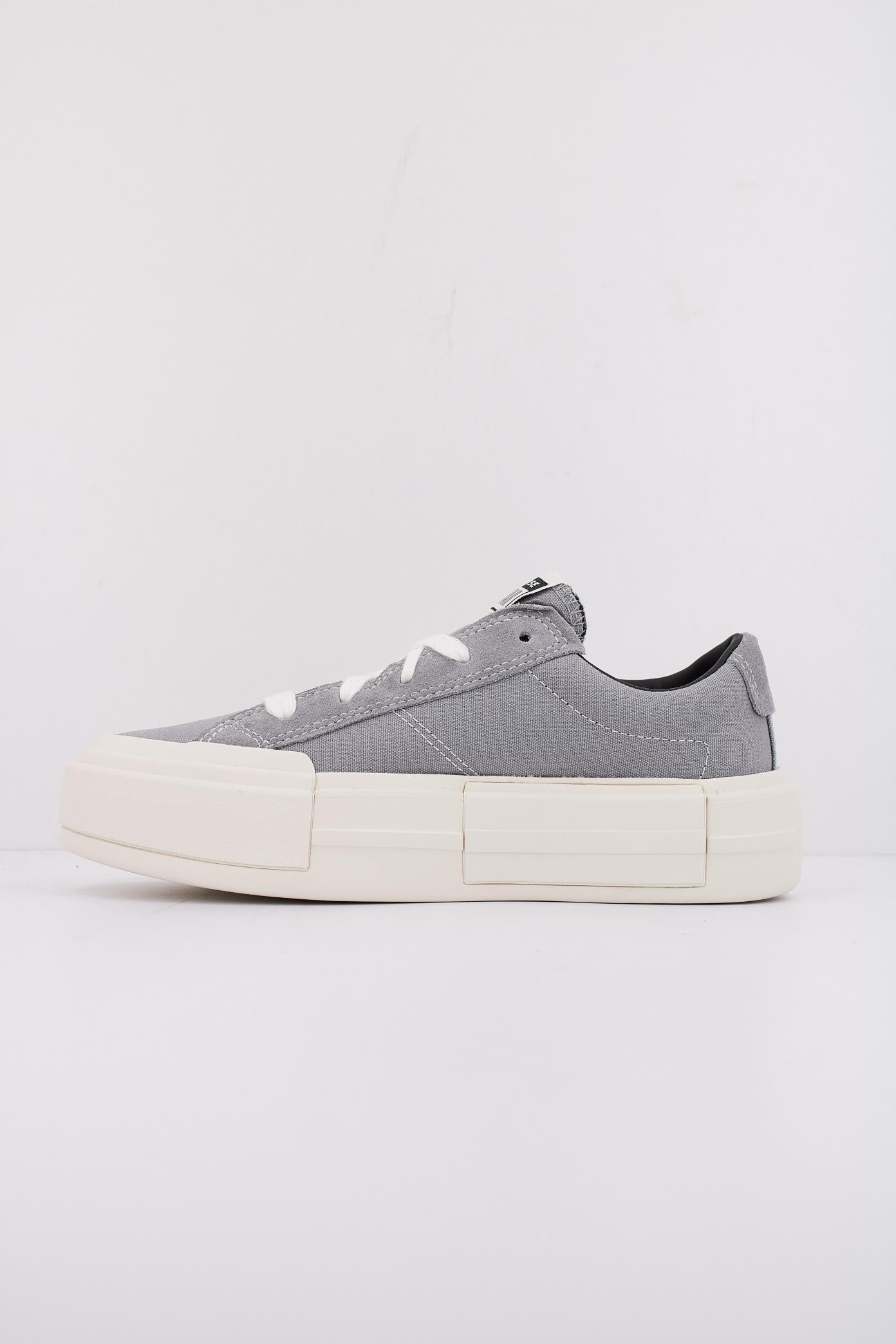 CONVERSE CRUISE en color GRIS (1)
