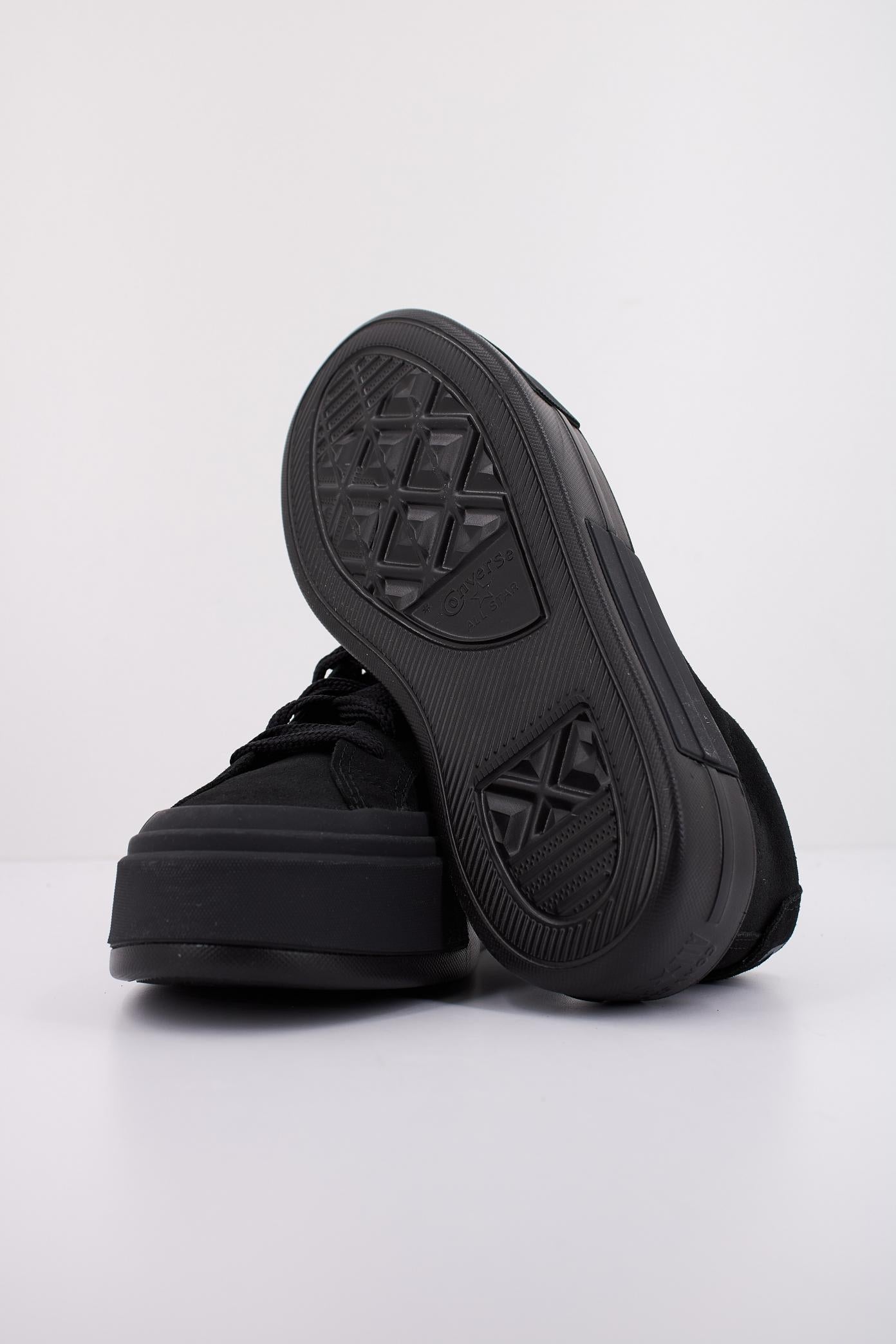 CONVERSE CHUCK TAYLOR ALL STAR CRUISE OX en color NEGRO (5)