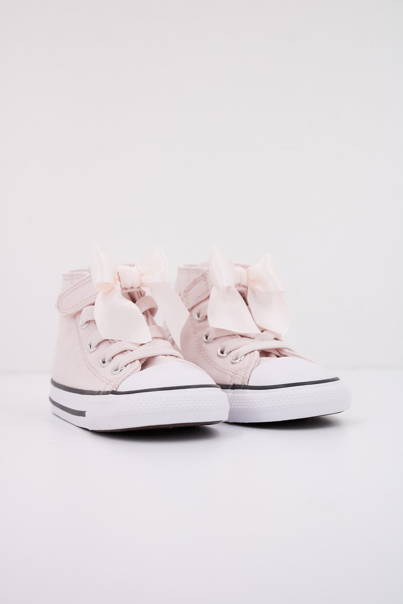 CONVERSE CHUCK TAYLOR ALL STAR V HI en color ROSA (2)