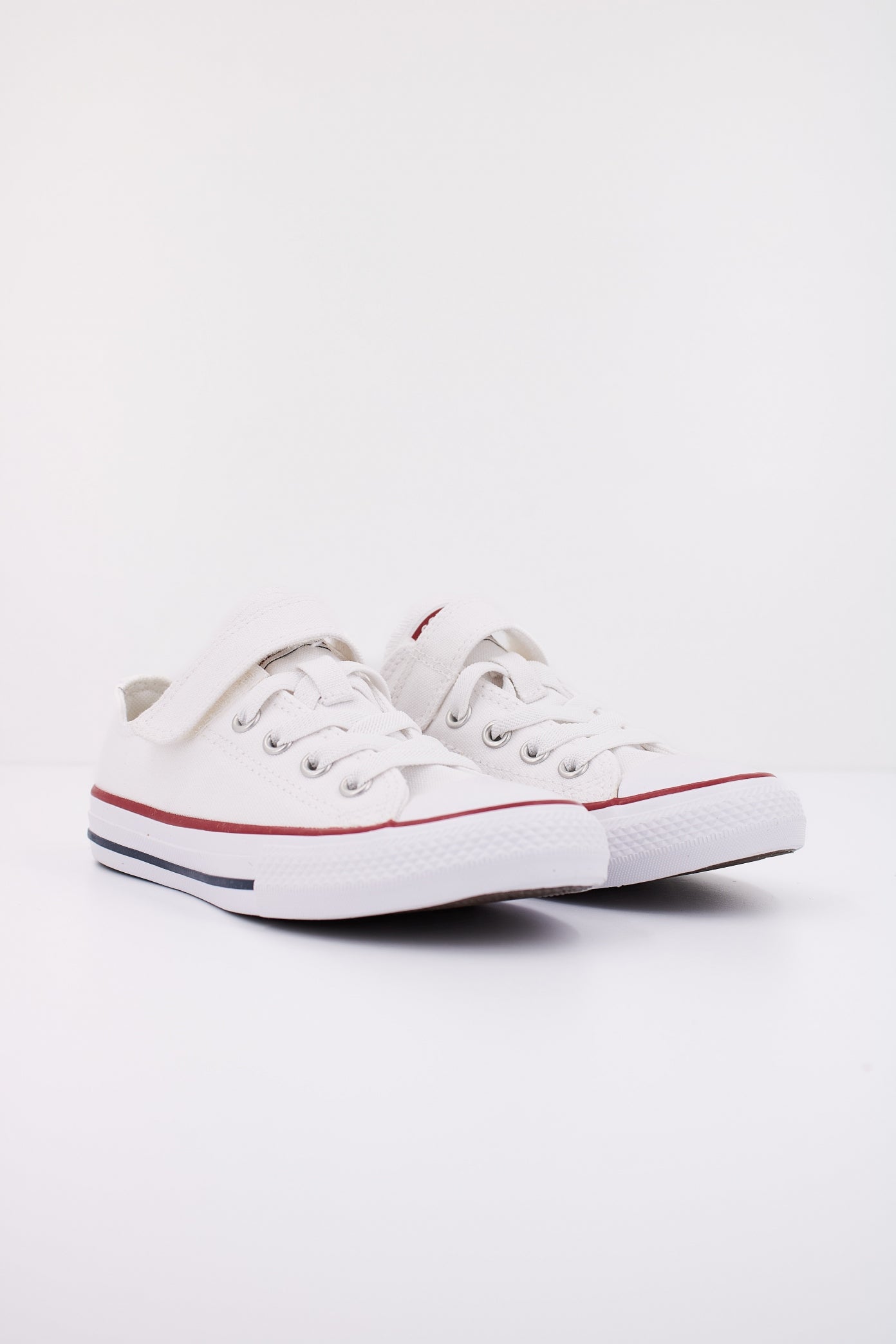 CONVERSE CHUCK TAYLOR ALL STAR MALDEN STREET en color BLANCO (2)