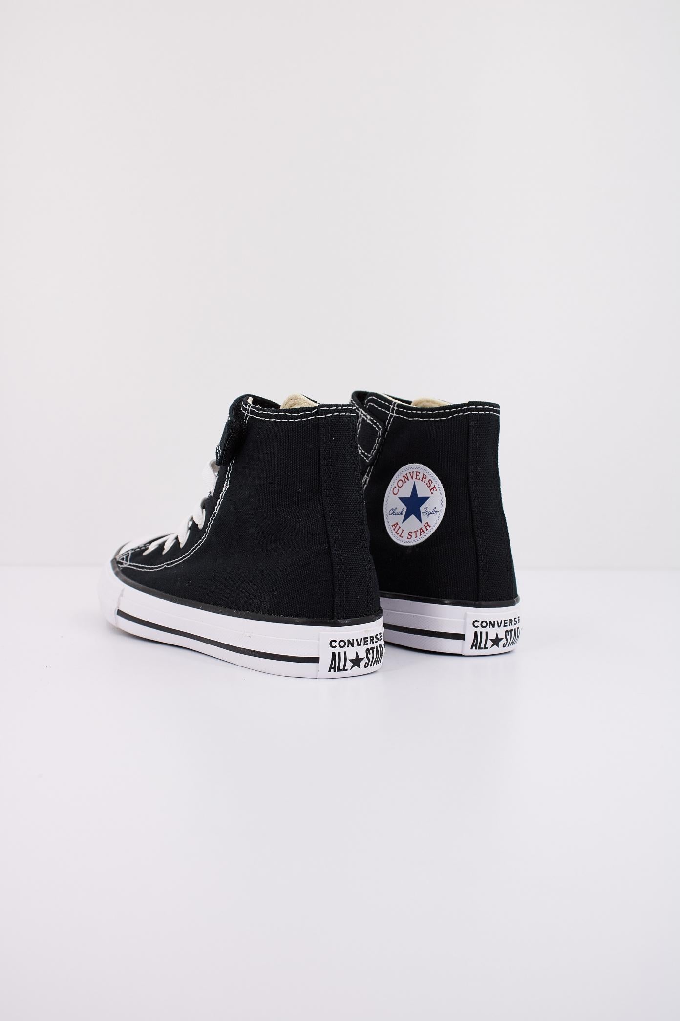 CONVERSE CHUCK TAYLOR ALL STAR V EA en color NEGRO (5)
